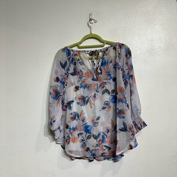 Lovestitch White Floral Sheer Ragland Blouse Sz S NWT - Picture 11 of 14